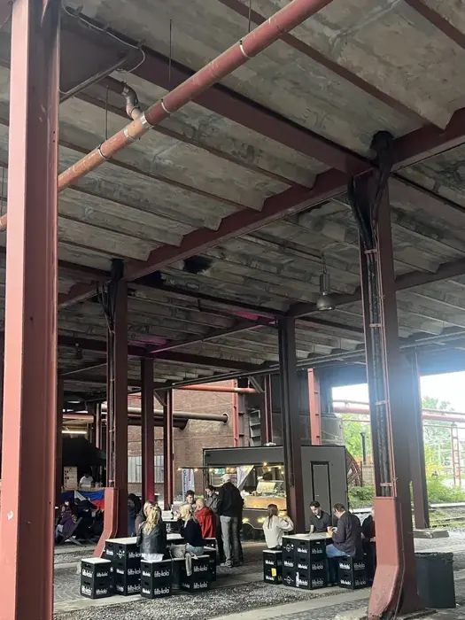 Shepherd's Delight Foodtrailer in der historischen Kohlenwäsche-Halle beim Food Lovers Street Market auf Zeche Zollverein